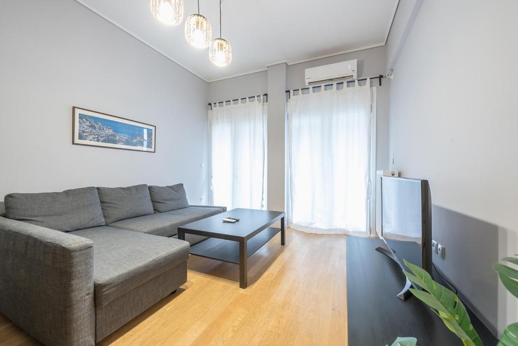 Pame Rentals - 2Bd & 2Ba Home, 4 Min To Acropolis Афины Экстерьер фото