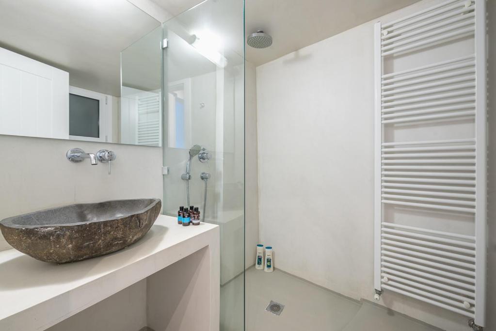 Pame Rentals - 2Bd & 2Ba Home, 4 Min To Acropolis Афины Экстерьер фото